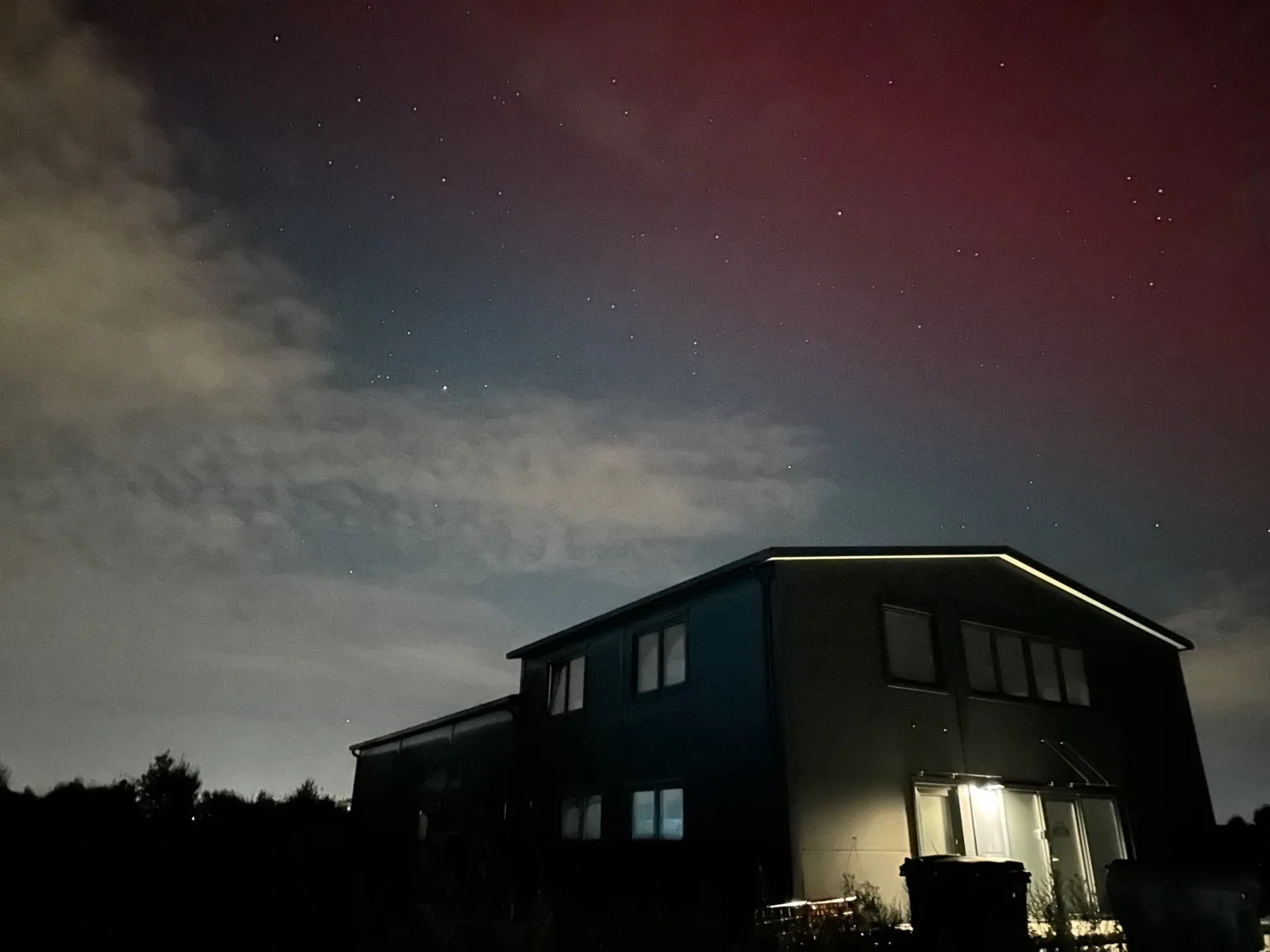 Hallenfront rentahall Vechelde, Nachtaufnahme